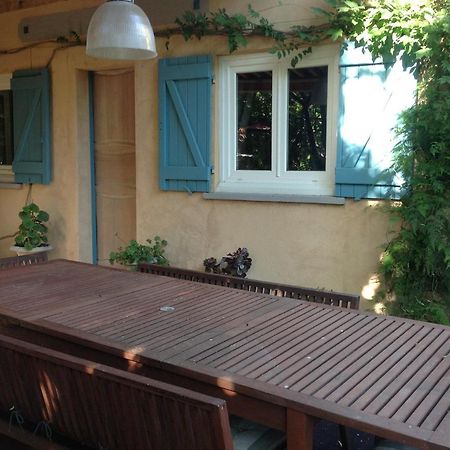 A L'Ombre Du Cedre Hotel Hyeres Bagian luar foto
